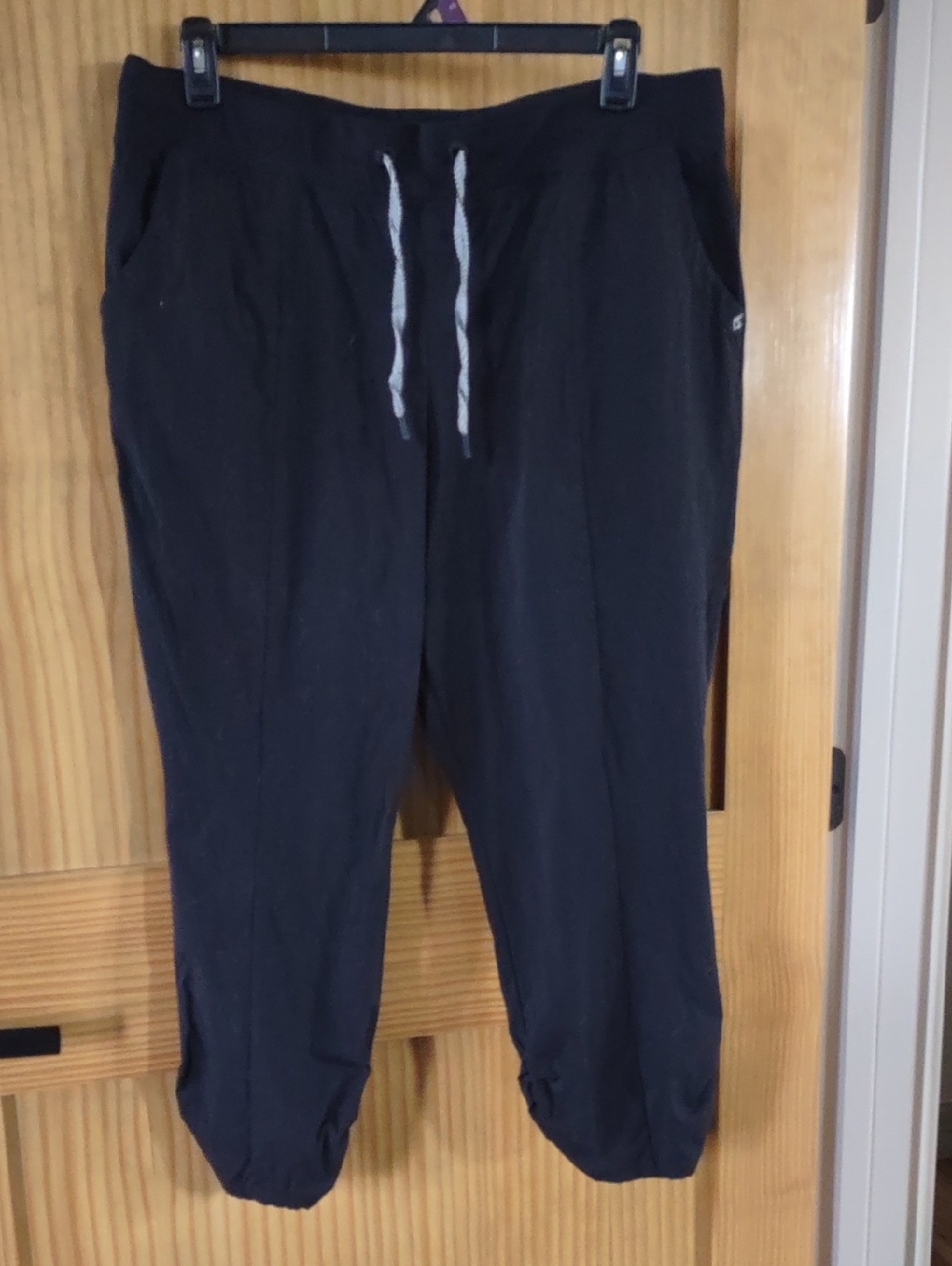 2X Torrid Black Woman's  Drawstring Joggers with White Drawcords